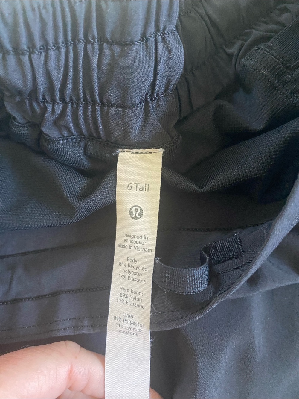 Lululemon black hotty hot shorts, 6T - Picture 2 of 5